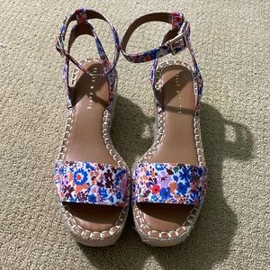 Floral Wedges Size 8